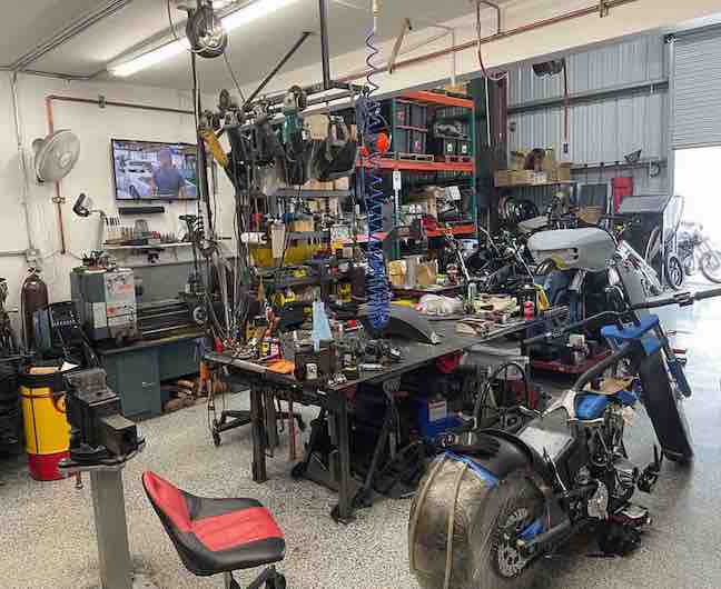 motorcycle paint shop oahu As Funny Vodcast Photographs