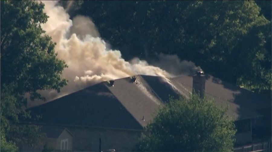 Fire crews respond to Yukon house fire Oklahoma City