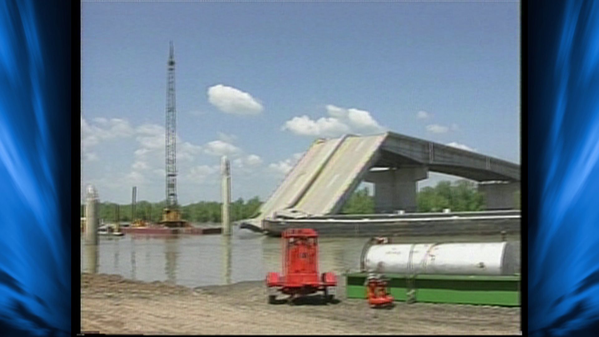 16 years later I40 bridge collapses killing 14 people