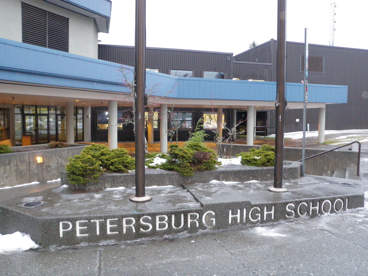 Star rating goes up for Petersburg High School KFSK