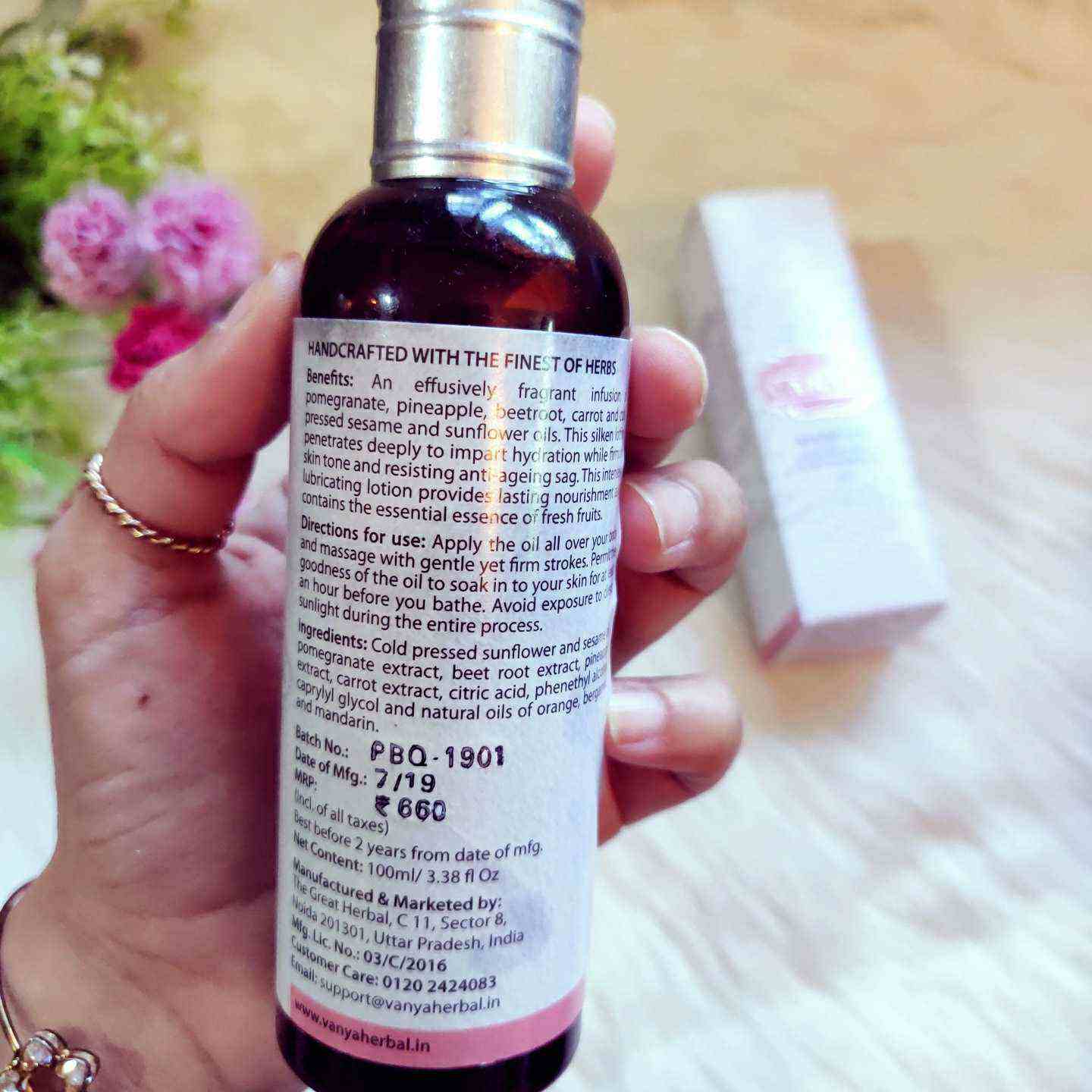 Vanya Anaarblend Pomegranate Body Massage Oil Review