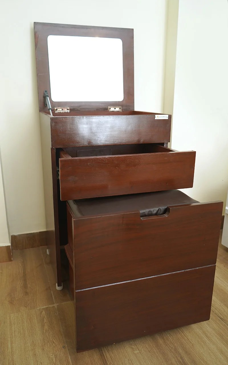 FOLDING WOODEN DRESSING TABLE