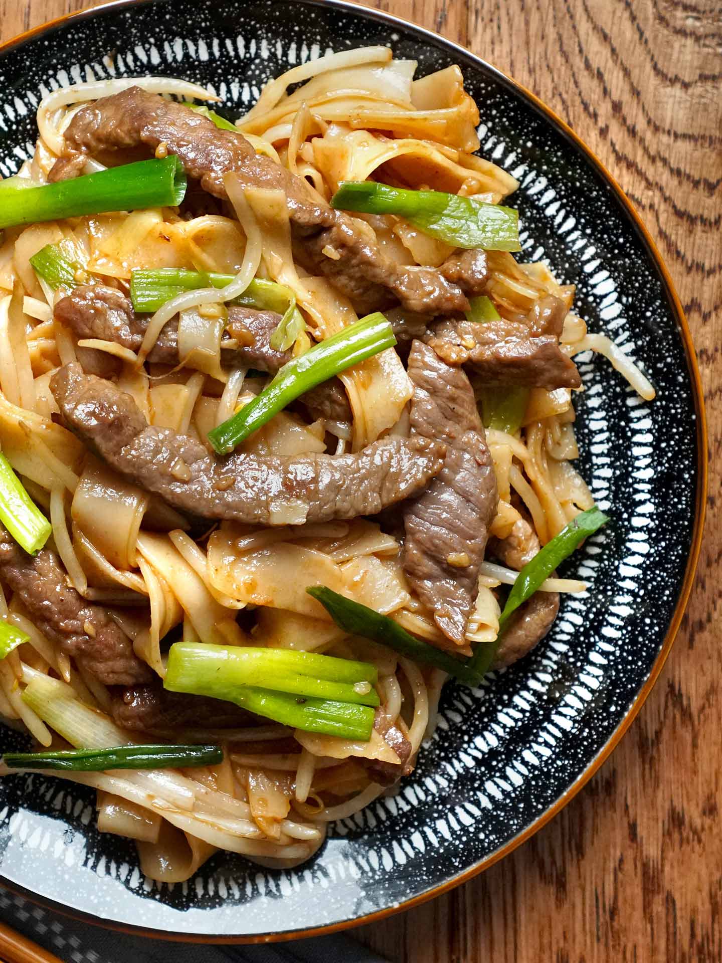Beef Chow Fun Khin's Kitchen Chinese cuisine Quick & Easy