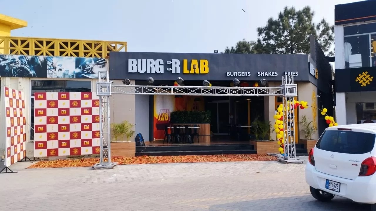 Burger Lab Sialkot Location And Contact Number
