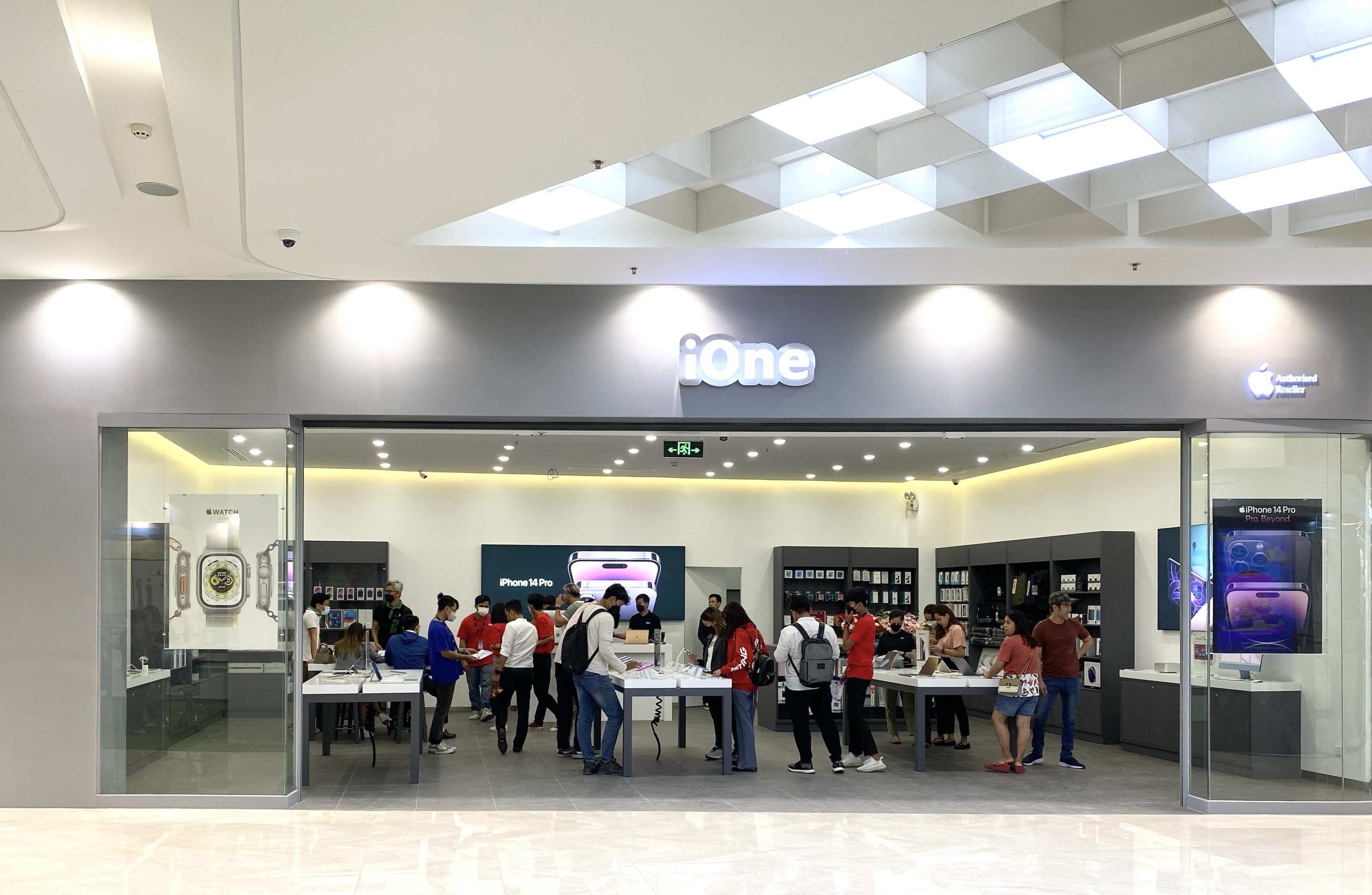 iOne សាខាថ្មី ផ្សារទំនើបអុីអនម៉លមានជ័យ ចាប់បើកដំណើរការហើយ... Khmernote