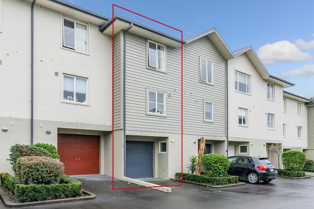 (Rented!)East Tamaki, 3 bedrooms KHMG Ltd