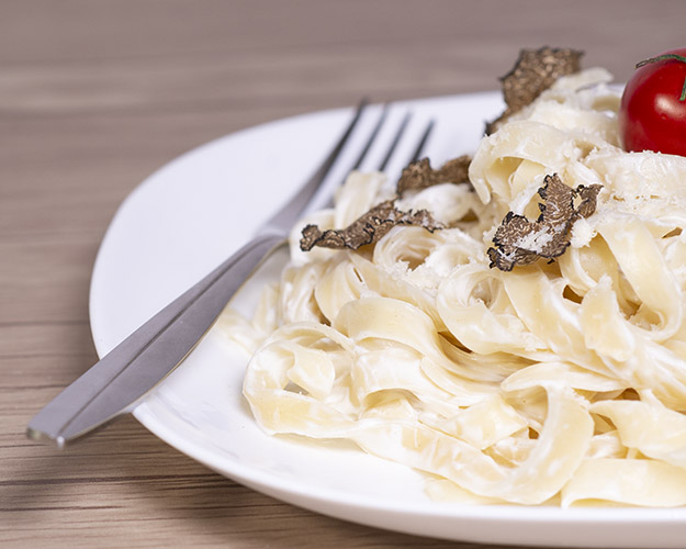 blacktrufflepasta khoshtruffle