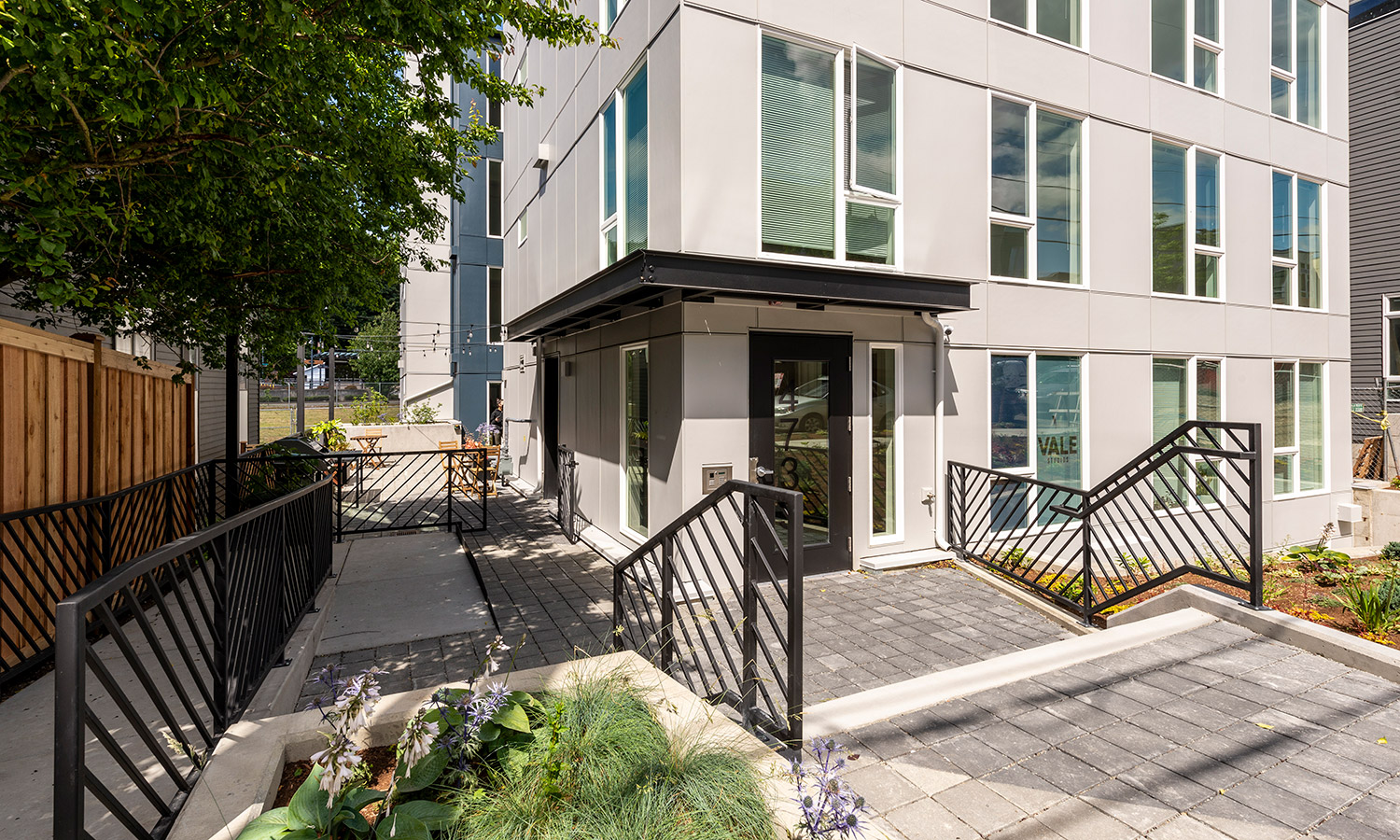 40 Columbia City units sell for 10M Kidder Mathews