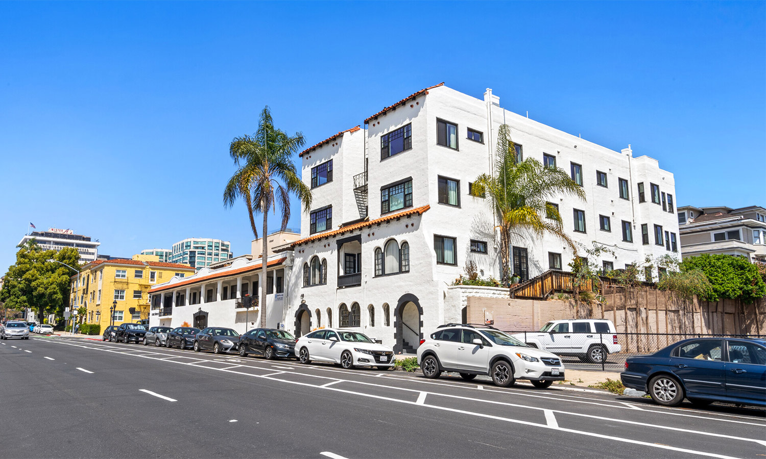 38Unit Casa Blanca Apartments in San Diego Placed Up for Sale With 13