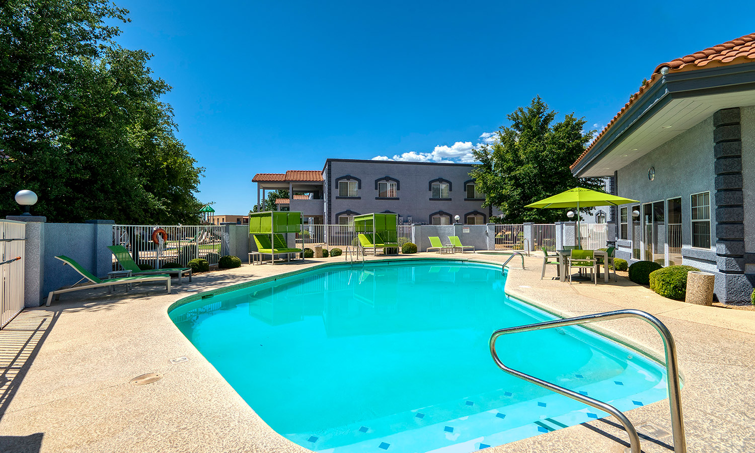 192Unit, ValueAdd Apartment Complex in Sierra Vista, AZ Sells for