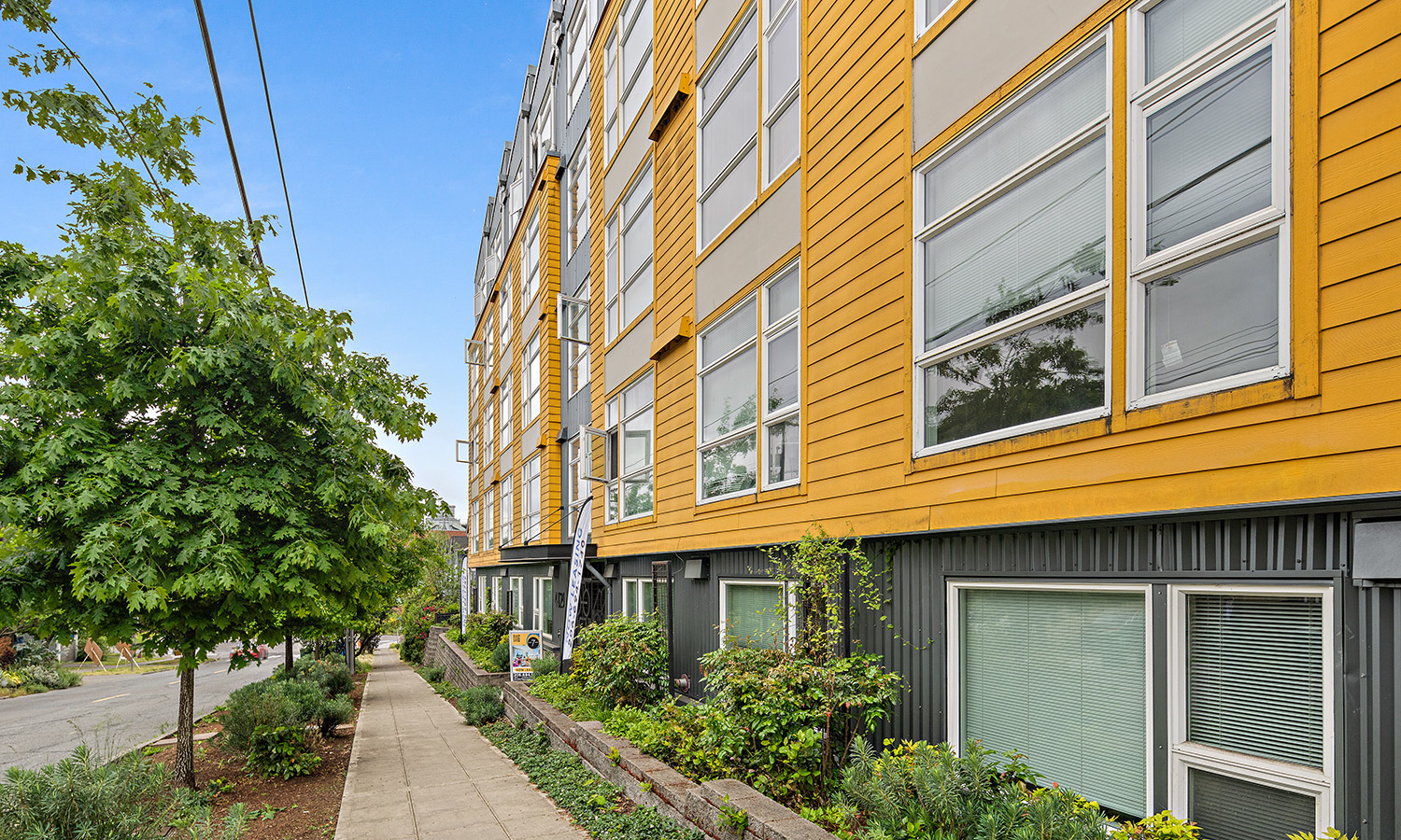 Kidder Mathews Negotiates 15.8M Sale of Studio 7 Multifamily Building