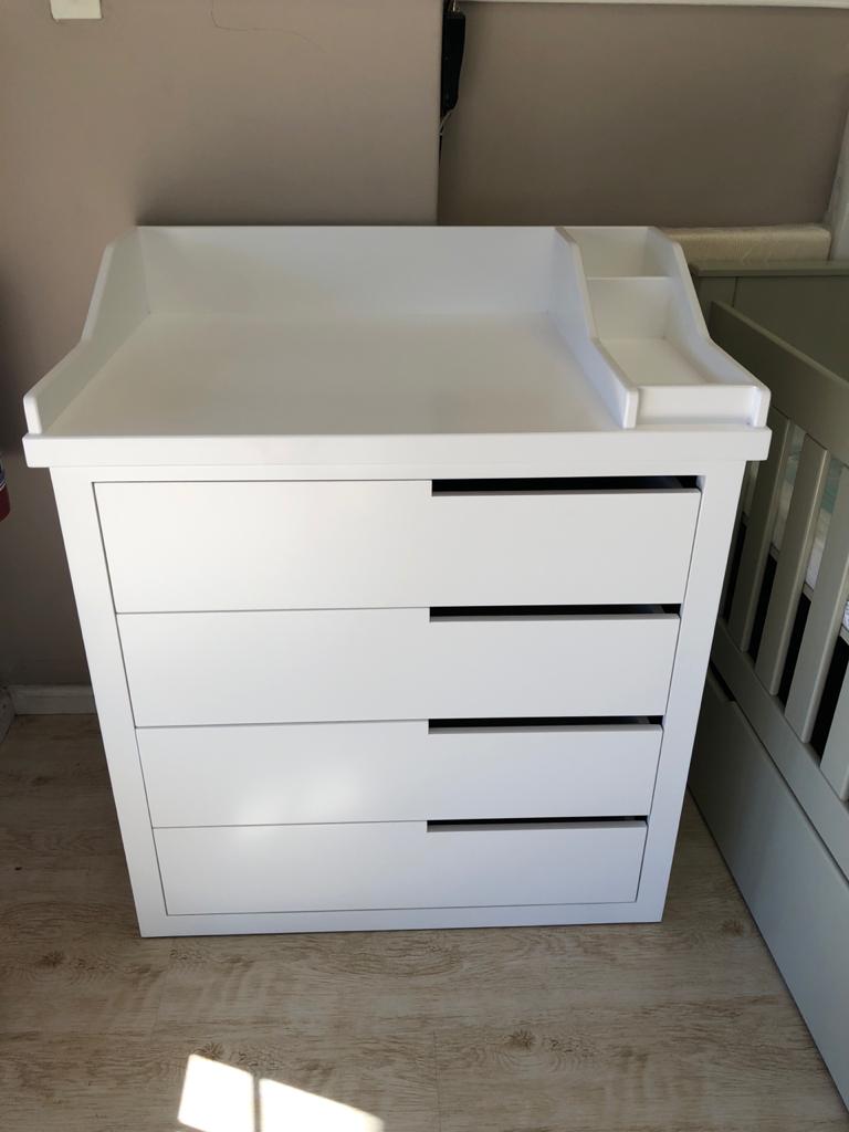 Changing Tabletopper Kids Cove