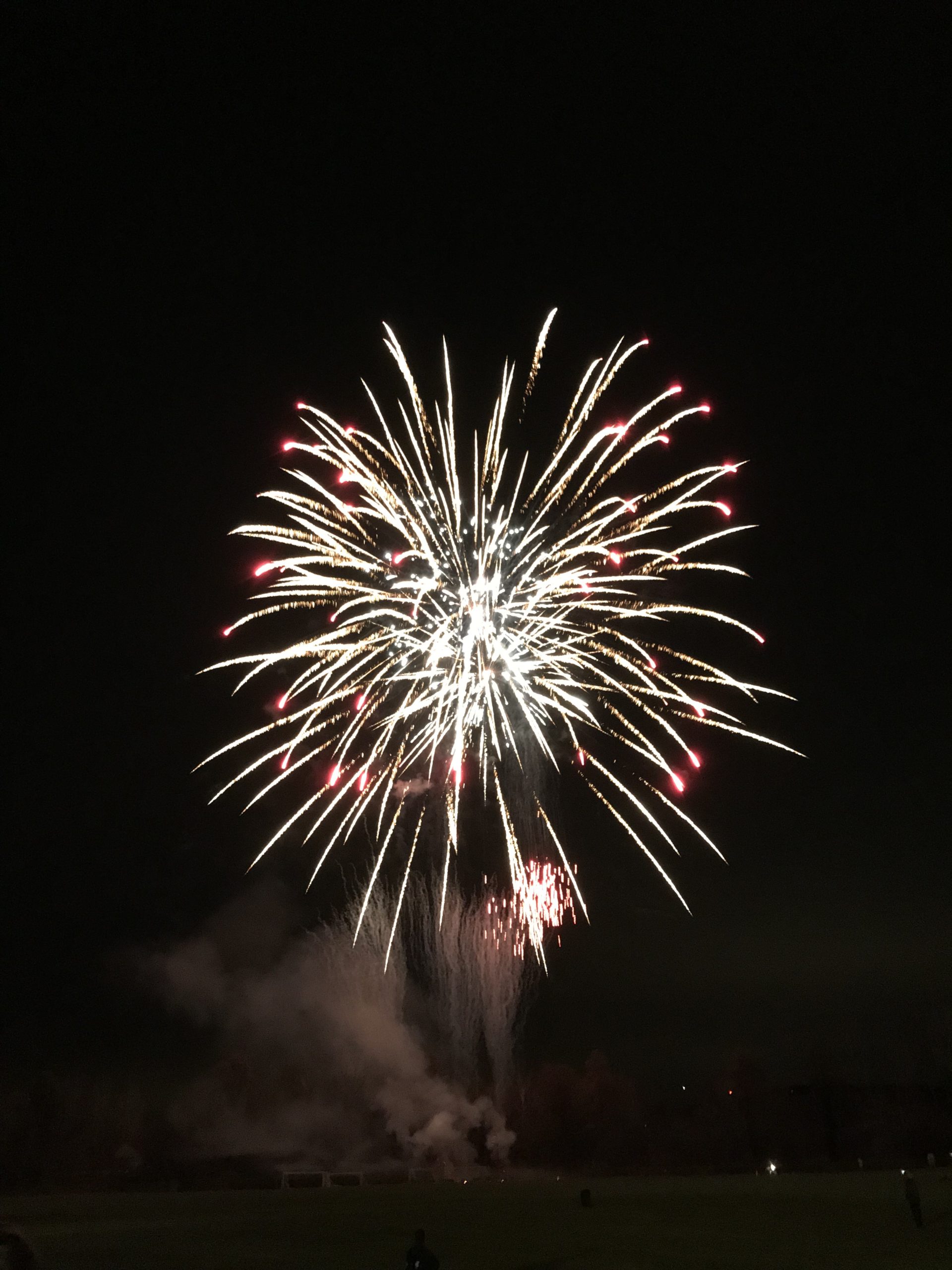 Simsbury Celebrates! Fires Up the Holiday Season