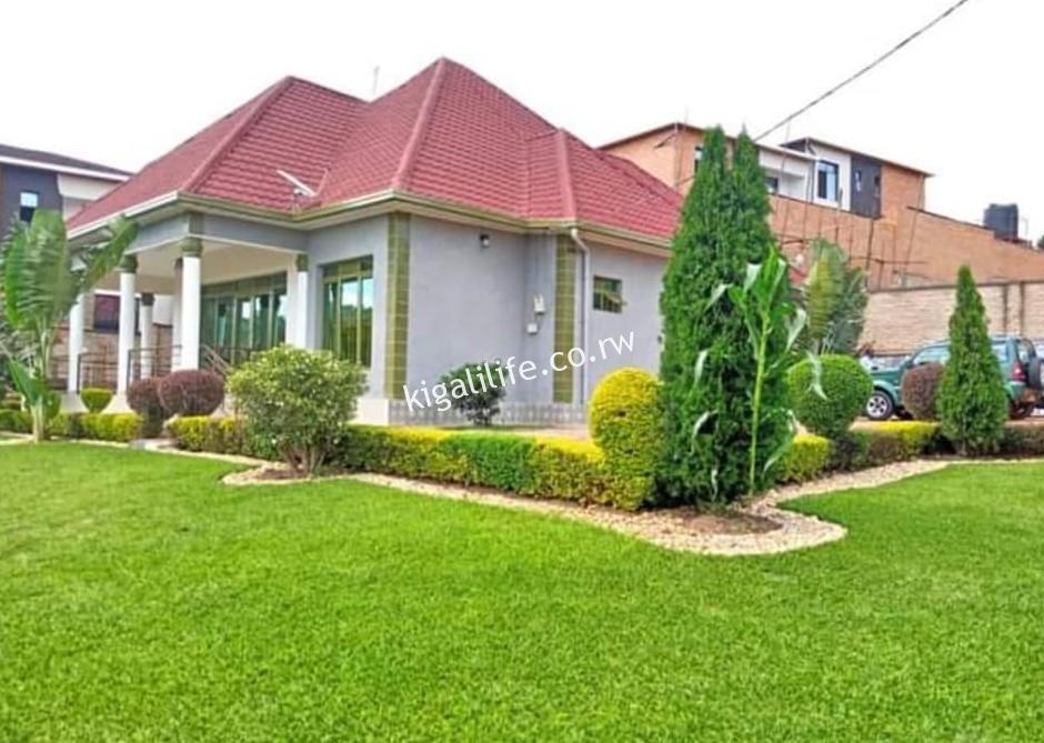 6 Bedrooms house for sale in Kicukiro Kagarama at 100,000