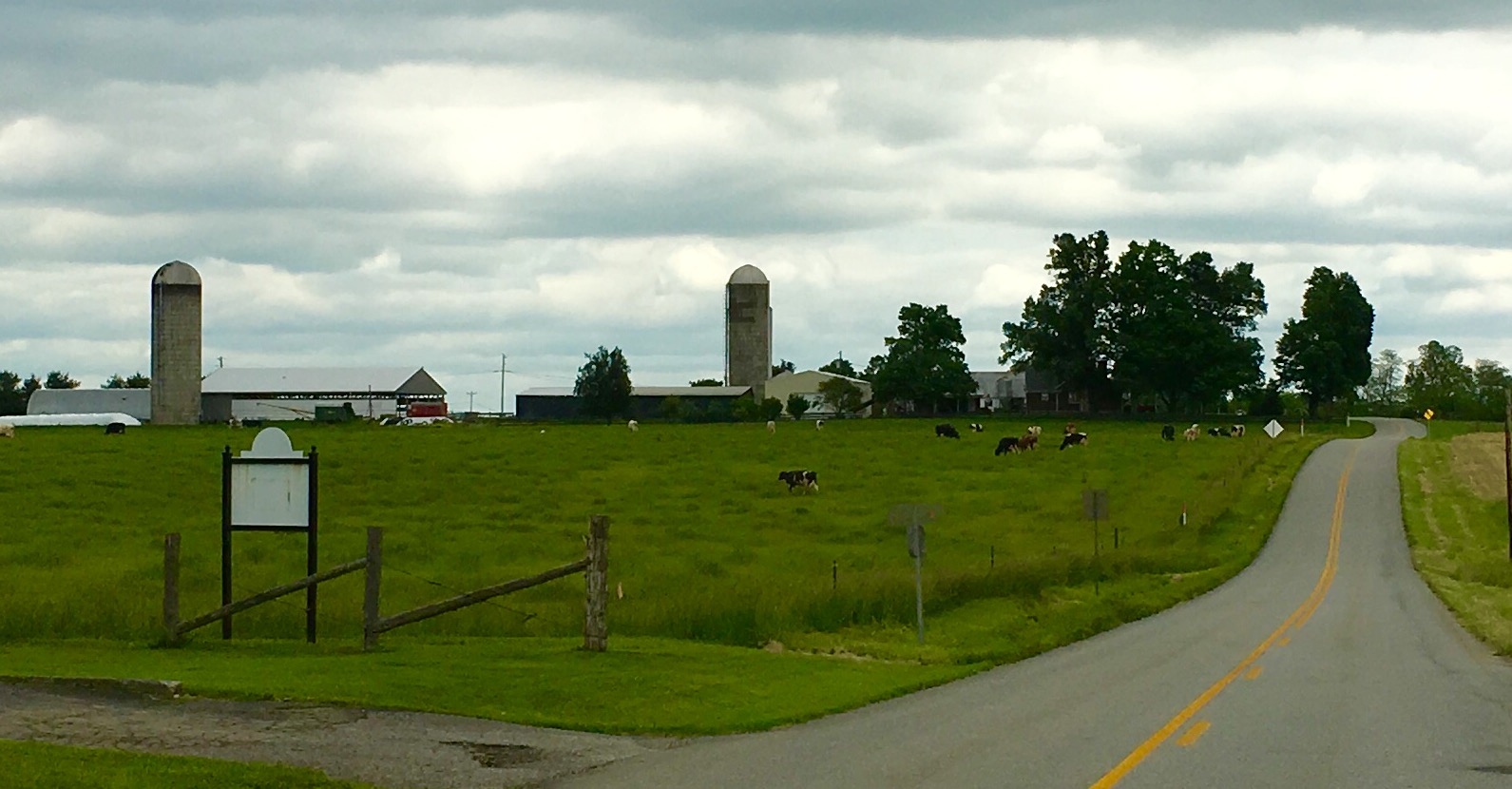 Kentucky countryside Kiger Tales