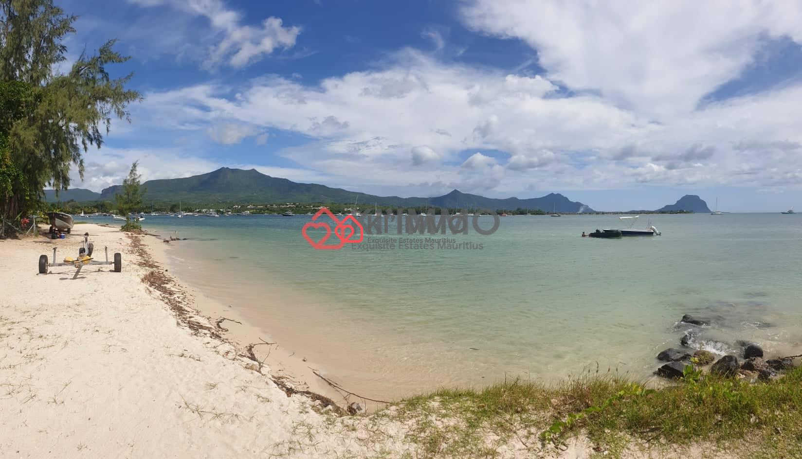 Villa For Sale Riviere Noire KI'IMMO