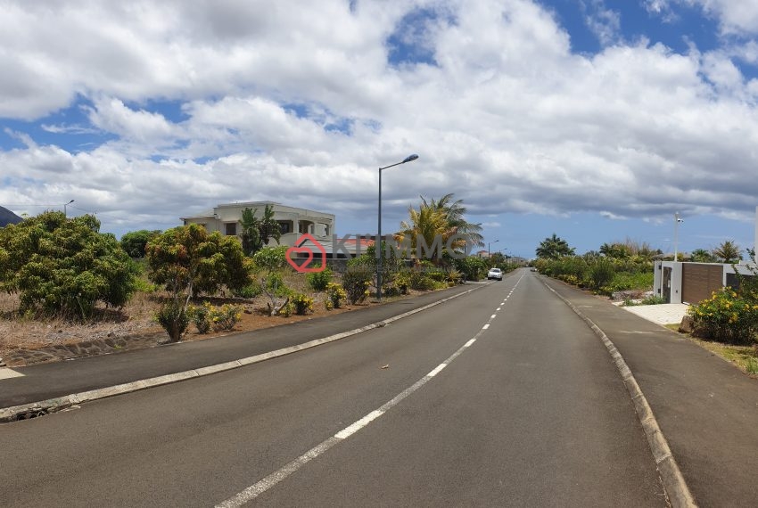 Land For Sale Ebene KI'IMMO