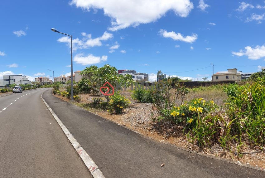 Land For Sale Ebene KI'IMMO