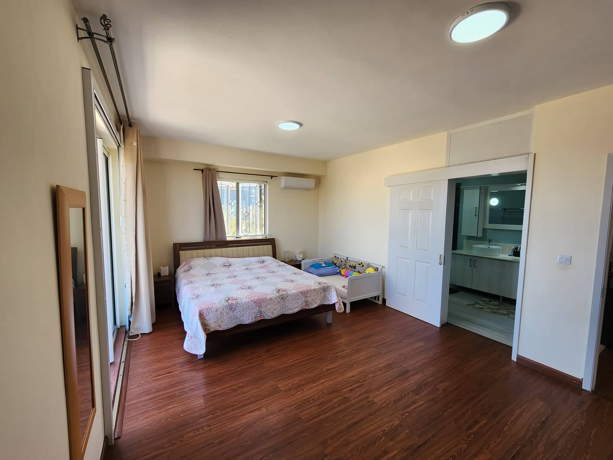 Villa For Sale Albion KI'IMMO