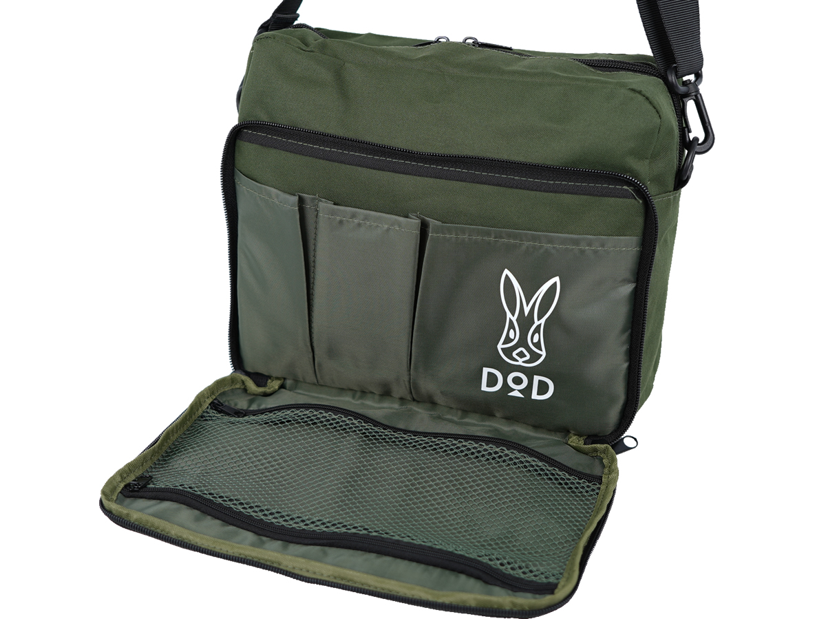 画像：DOD TRANSFORM SHOULDER BAG BOOK KHAKI 《付録》 マルチショルダーバッグ