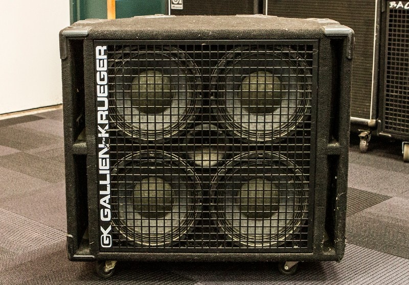 Can I Play Bass Through A Guitar Amp? Killer Guitar Rigs