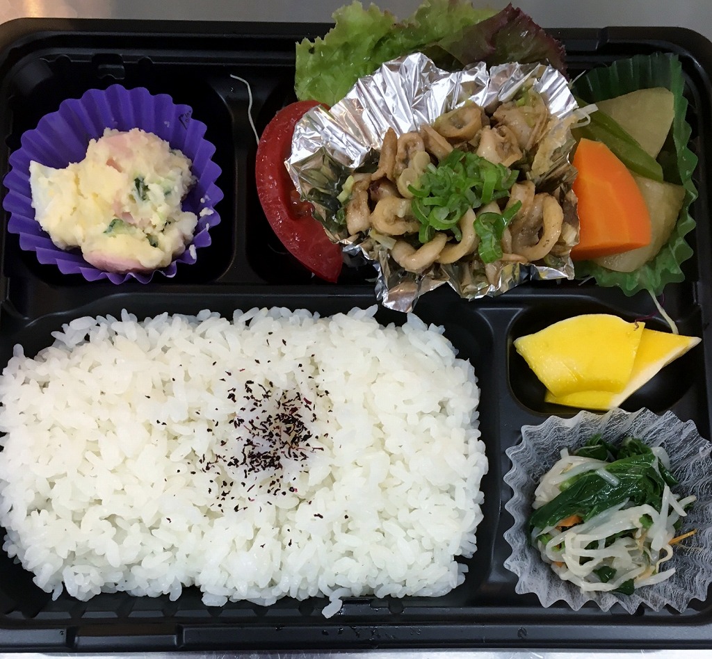 9月28日の日替わり弁当：八宝菜＆あじの大葉巻き揚げ弁当 ￥650 元気ごはん