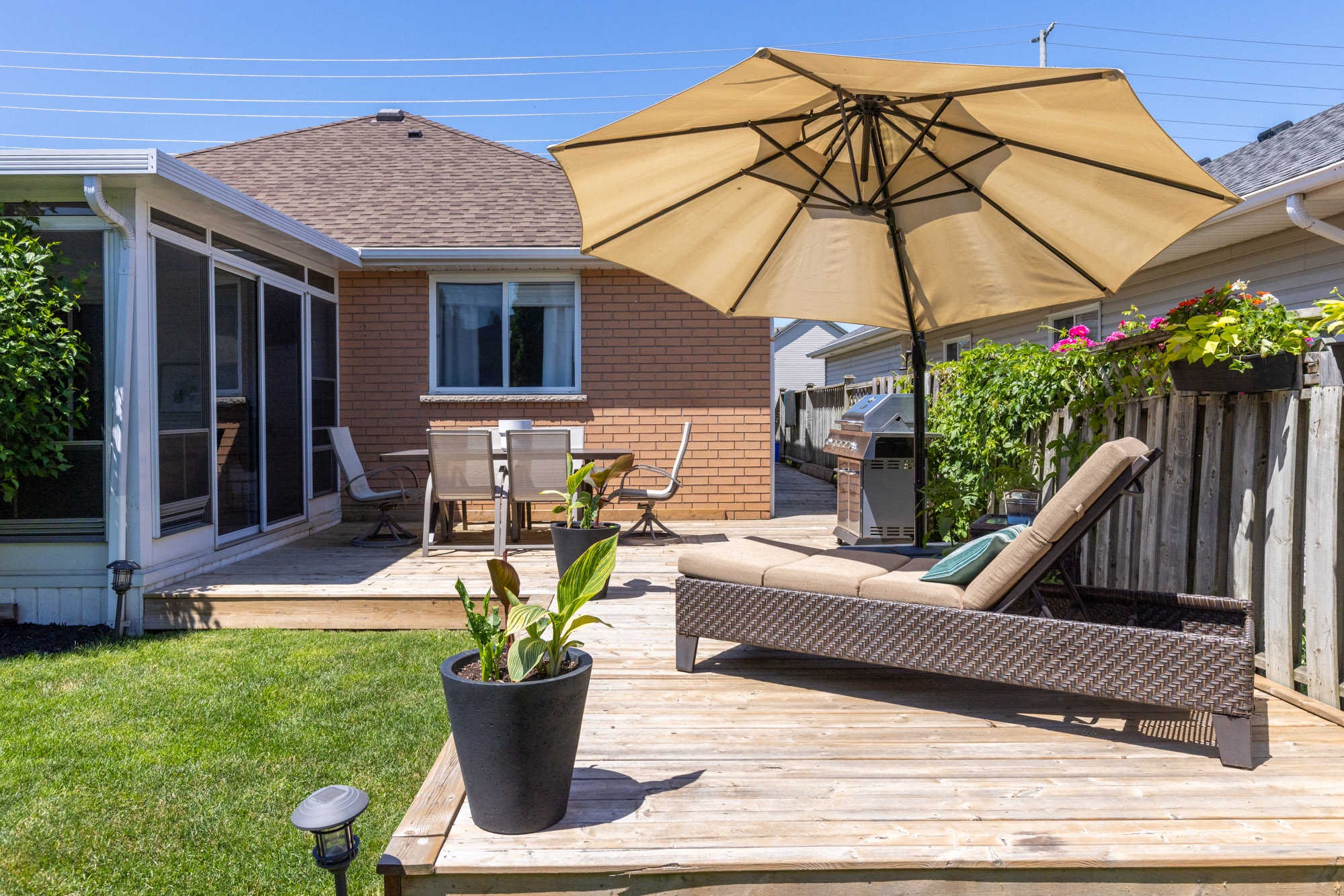 186 Vansickle Road, St. Catharines, ON Kim & Ginny Real Estate