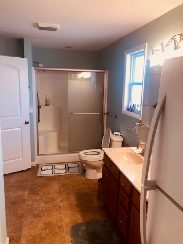 3 bedroom, 2 Bath, Outbuildings on 0.83 Acres Kim Duncan Auction & Realty