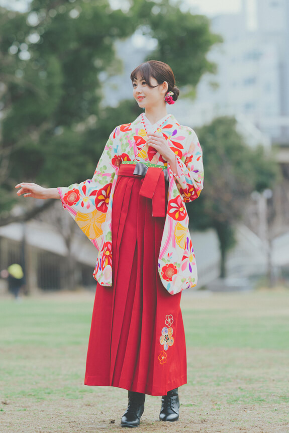 【卒業式袴レンタル/人気着物】レトロ可愛い(オシャレ) 白/ピンク gs0085_m00049