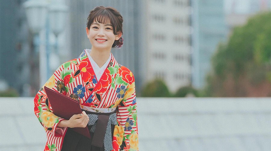 卒業式袴レンタルを予約する一般的な時期は？