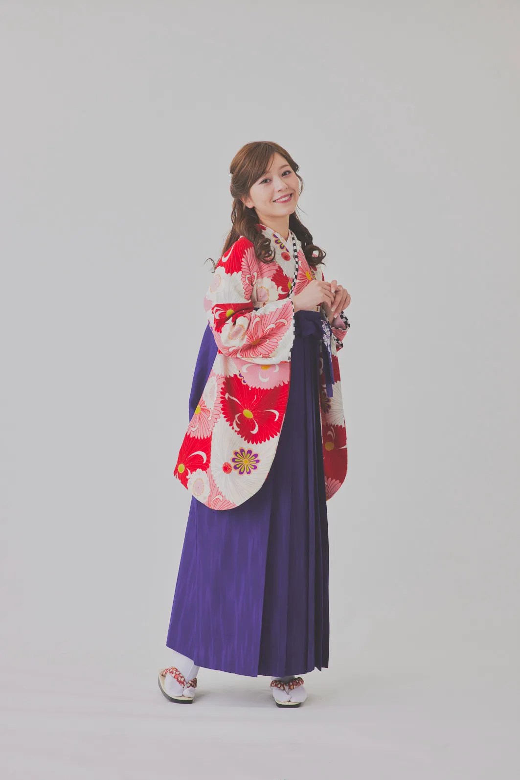 ハカマエイトでレンタルできる大正ロマン風な卒業式袴