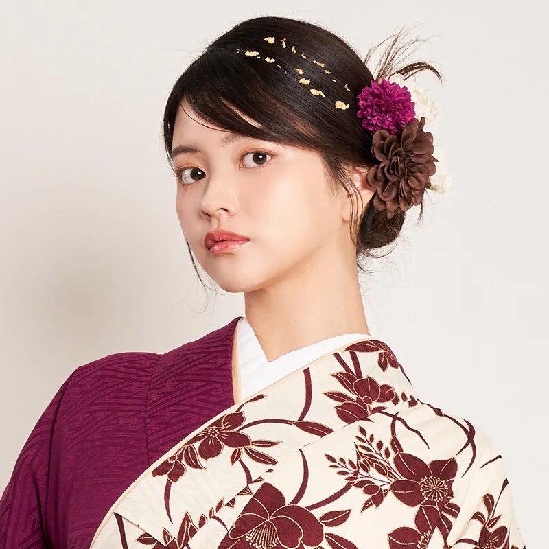 袴に似合う人気のヘアスタイル