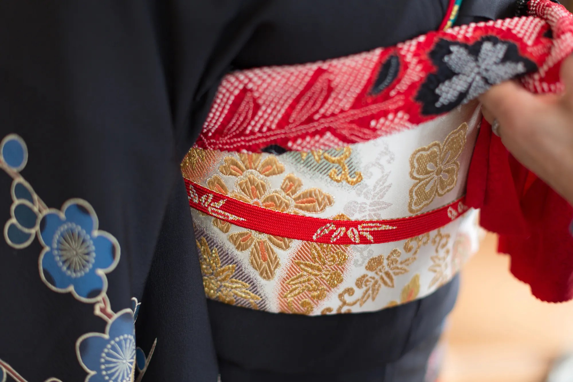 ママ振袖で小物をレンタルする相場はいくら？メンテナンスの費用も紹介 きものぷらっと