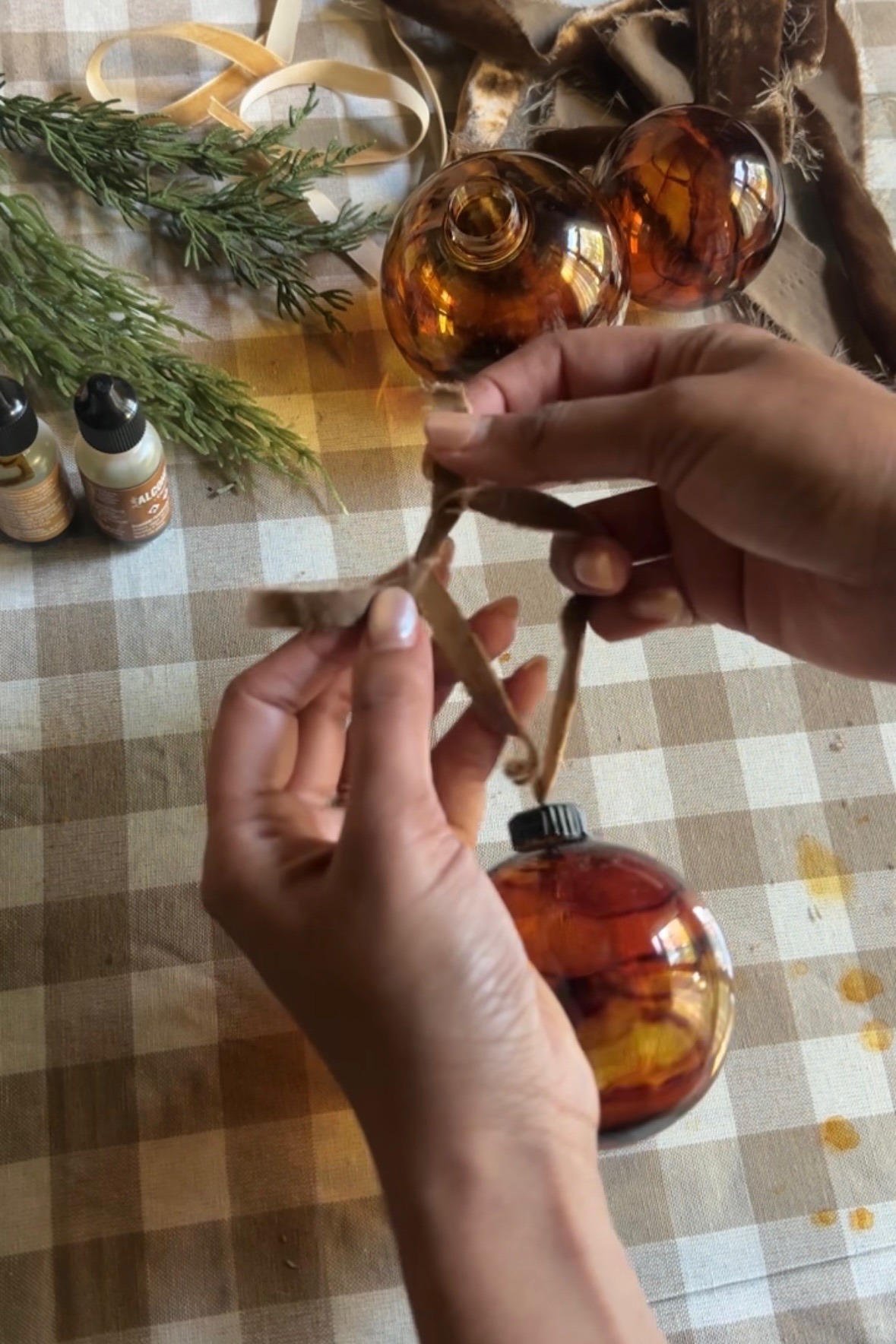 DIY Easy Amber Glass Ornaments Adding Vintage Charm to Your Holiday