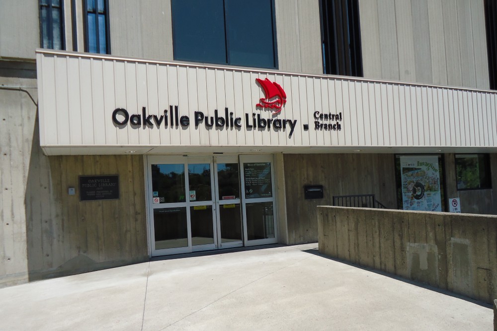 Oakville Public Library Ecoglo Luminous Kinesik Projects