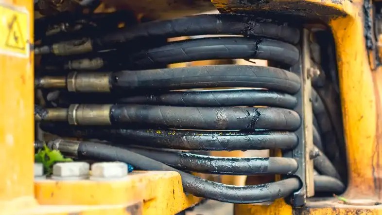Hydraulic Hose Leak: Common Causes And How To Fix Them