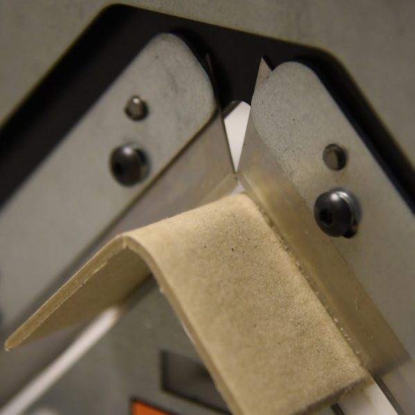 Edge Board Cutter Edge Protector Guillotine Kingfisher Packaging