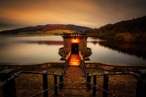 10 things to do in Derbyshire and the Peak District Kingfisher Guides