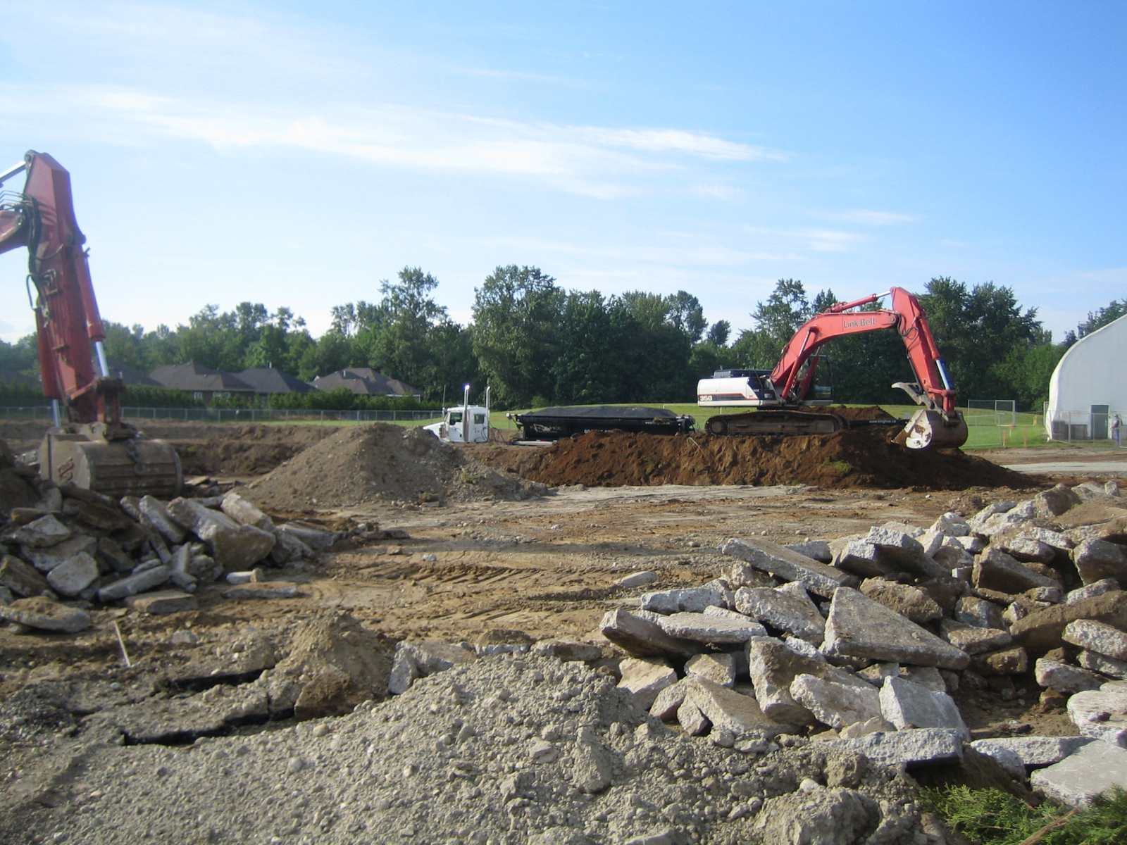 Site Preparation & Bulk Excavation / Shoring King Hoe