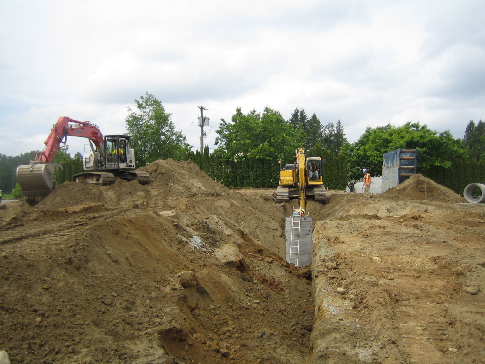 Site Preparation & Bulk Excavation / Shoring King Hoe