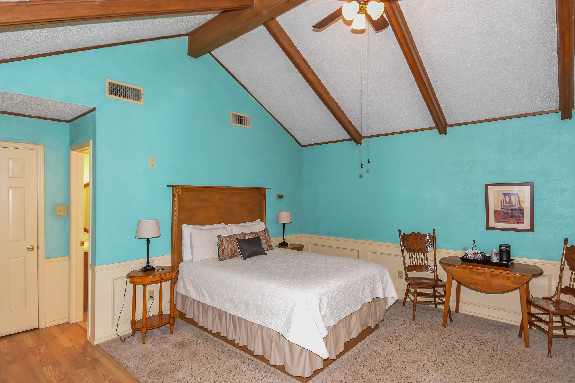 Butterfield Inn King Land & Water