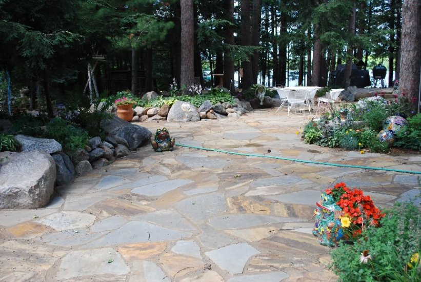 Landscape Projects King Quarry Natural Stone Veneers Wisconsin