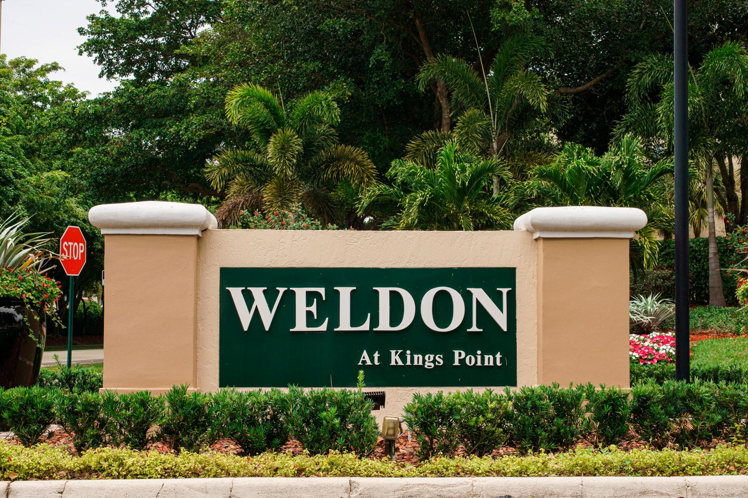 Weldon Neighborhood Kings Point in Tamarac