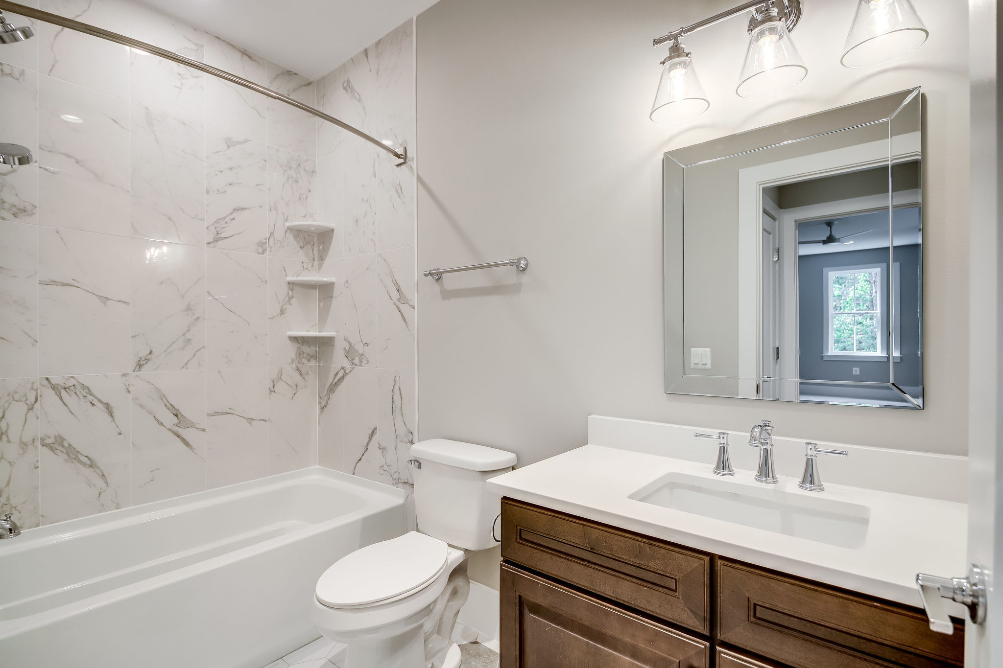 Hall Bath Kingston Royce