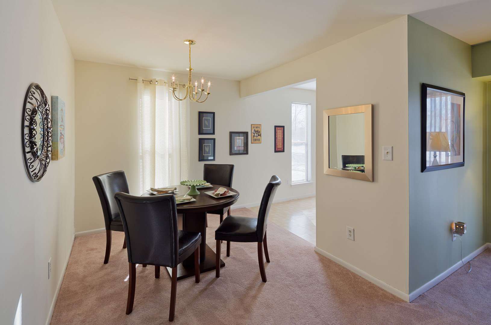 Apartment in West Deptford NJ Photos of Kingswick Apartments