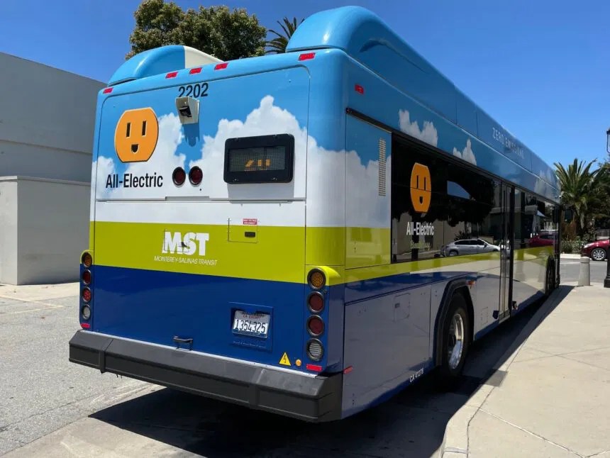 MontereySalinas Transit regresa con los Passes EcoSmart gratis para
