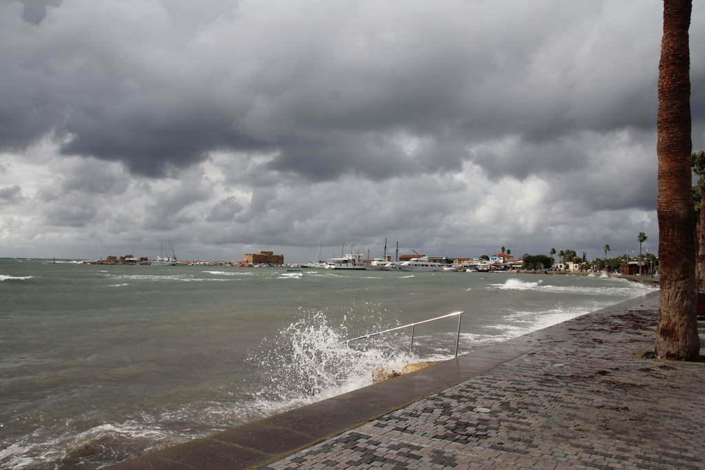 Weather in Cyprus in December 2017. Air, water and sea temperatures