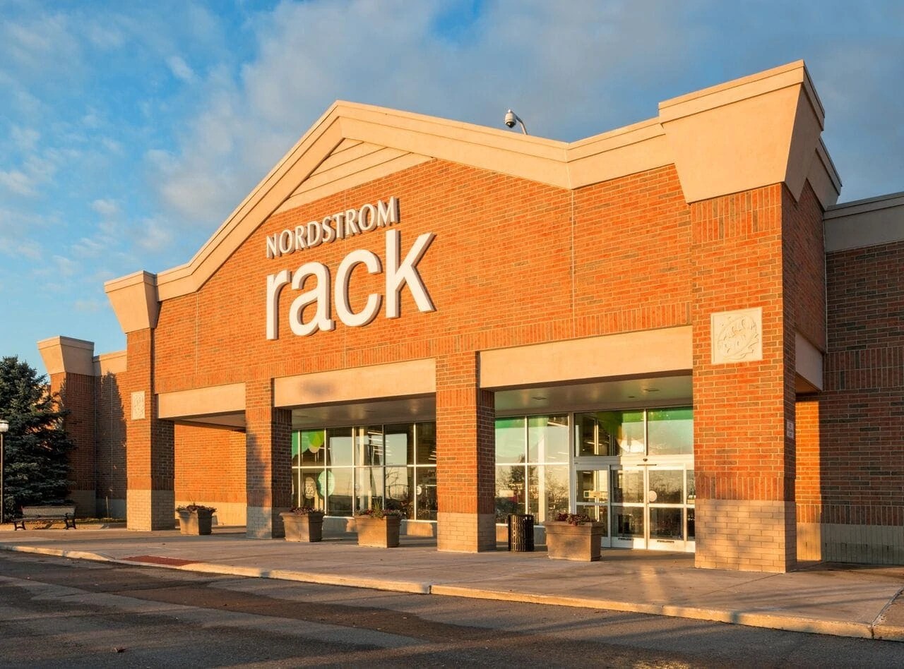 Baldwin Commons Retail Center in Orion Township, Michigan