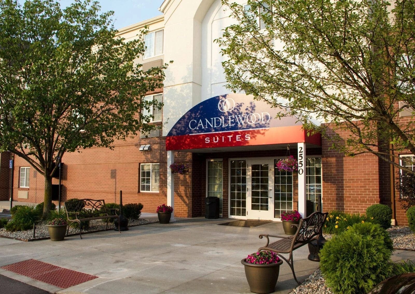Candlewood Suites Hotels in Troy and Southfield, Michigan