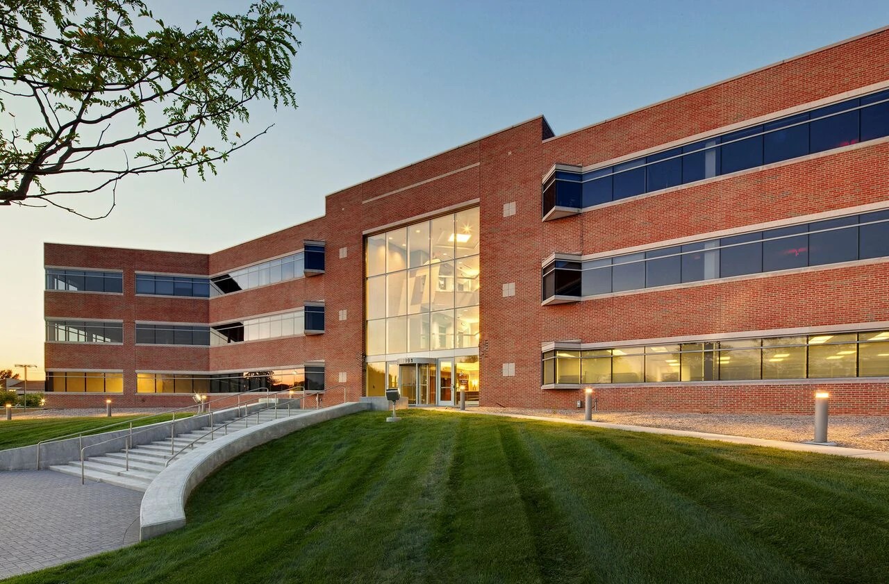 Level One Bank 16 Michigan Locations & Farmington Hills Headquarters